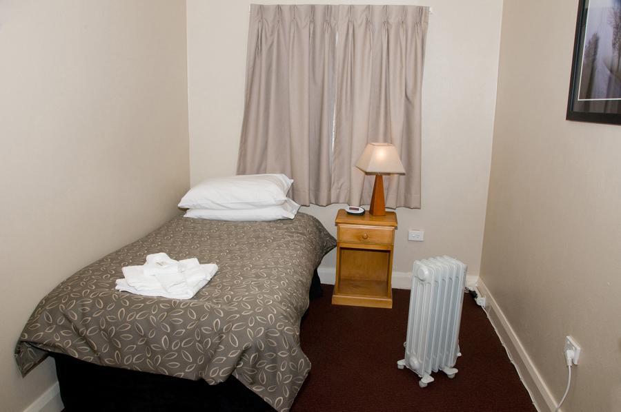 The Alpine Hotel Cooma Exterior photo
